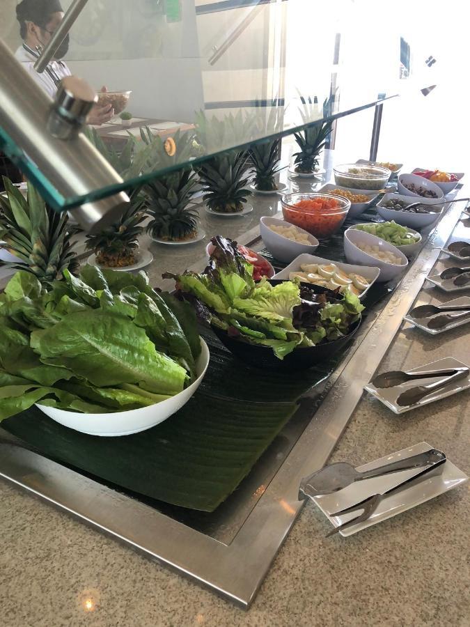 Viaggio Resort Mazatlan Exterior photo A salad bar